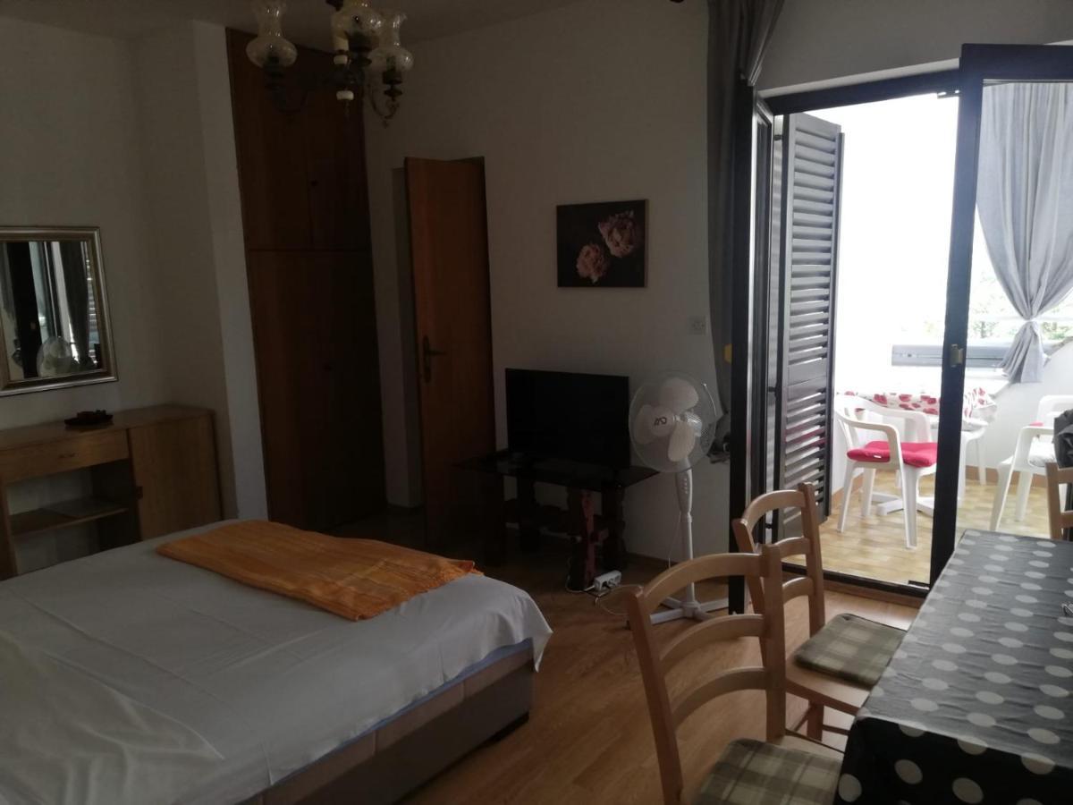 Iva/Sepac 1 Apartamento Krk Town Exterior foto